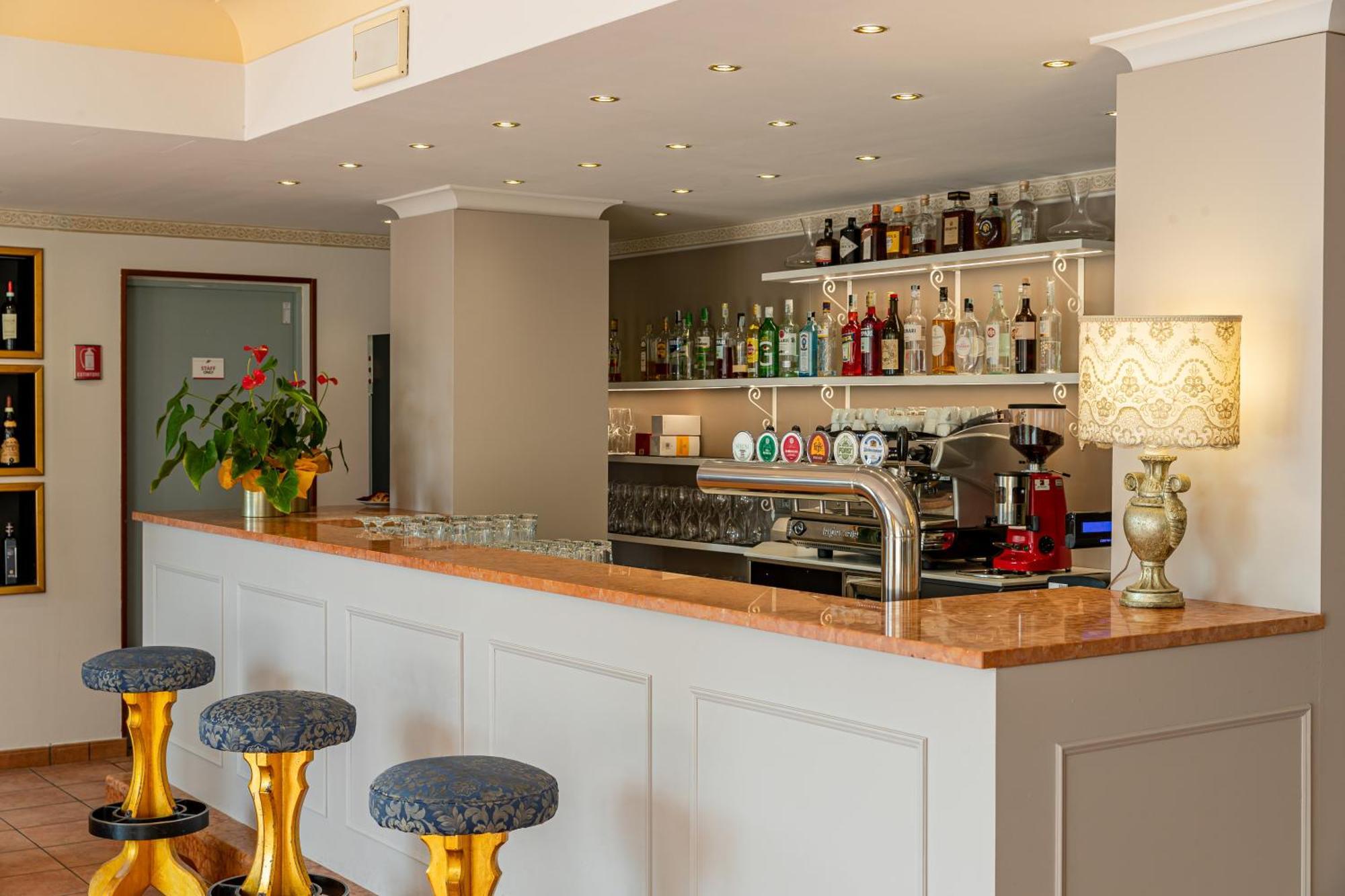 罗曼蒂克酒店（Romantic Hotel Cavaion Veronese）