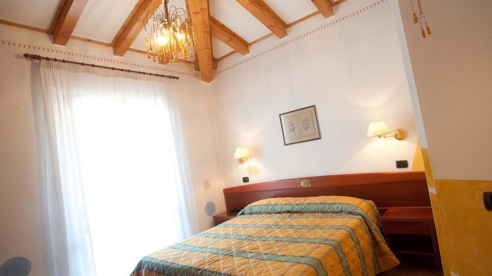 Romantic 3* Cavaion Veronese